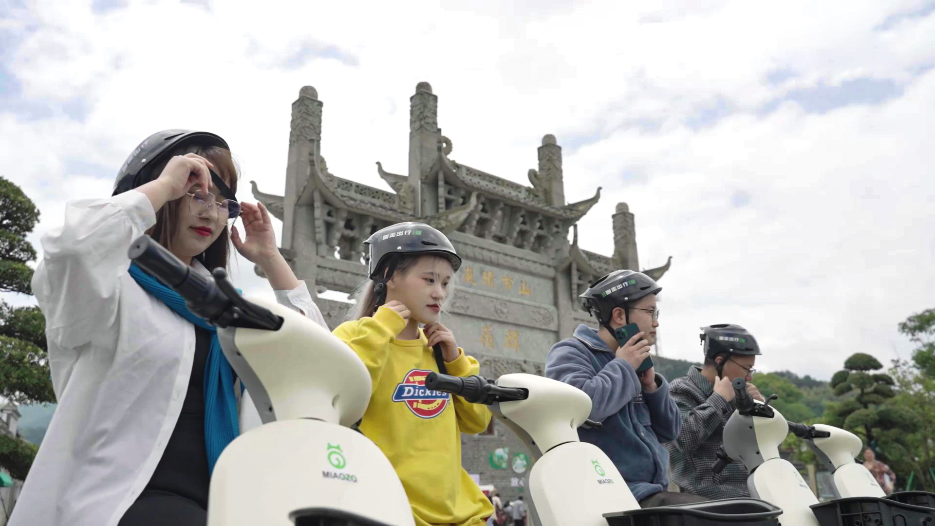 便捷的景區(qū)共享電單車 便捷的景區(qū)共享電單車